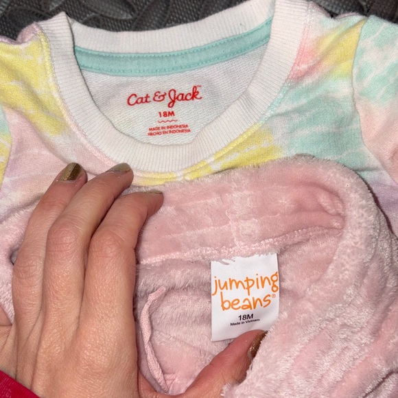 Bundle of 7 footies and sweatshirts 18 month - Picture 11 of 11